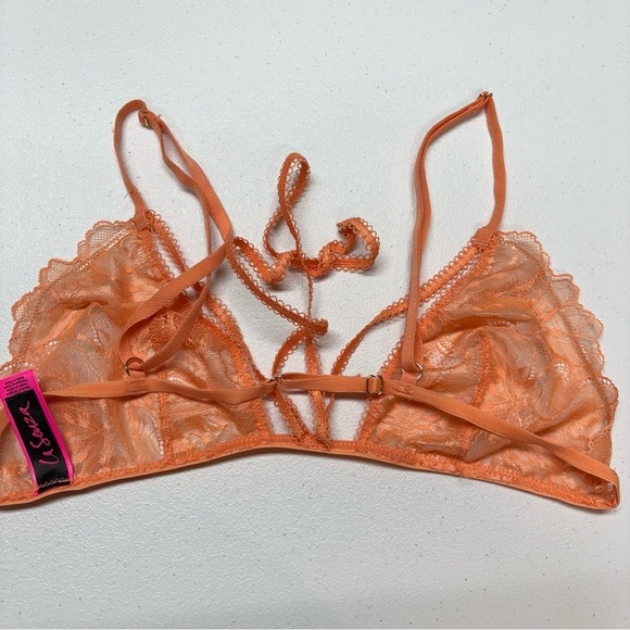 La Senza Bralette - Picture 2 of 6